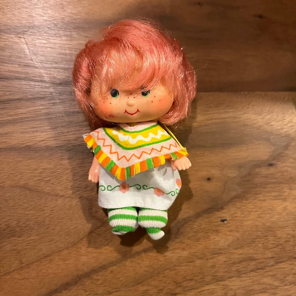 Set (9) of Vintage Strawberry Shortcake Dolls - Picture 2 of 9
